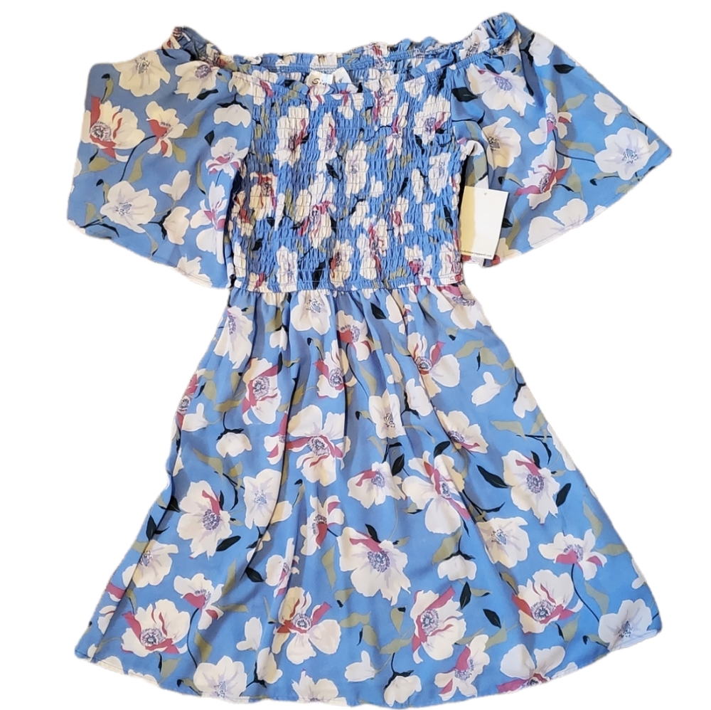 Off shoulder summer dress